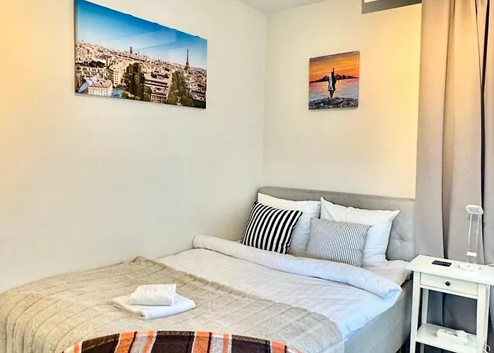Private Room Only In Apartment At Herttoniemi